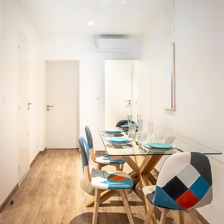 Newly Renovated - Historical Center Apartman