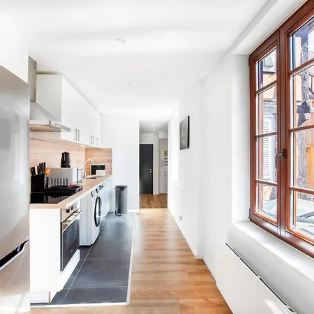 Newly Renovated - Historical Center Lejlighed *